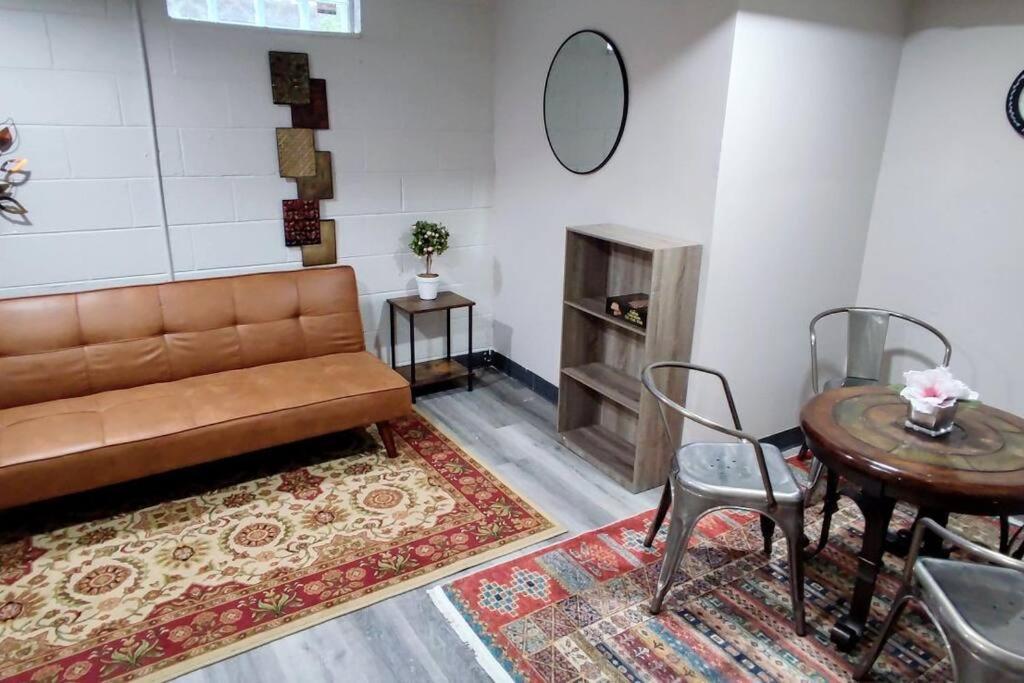 Spacious Suite Close To Downtown Indy/ King Bed Indianapolis Ngoại thất bức ảnh