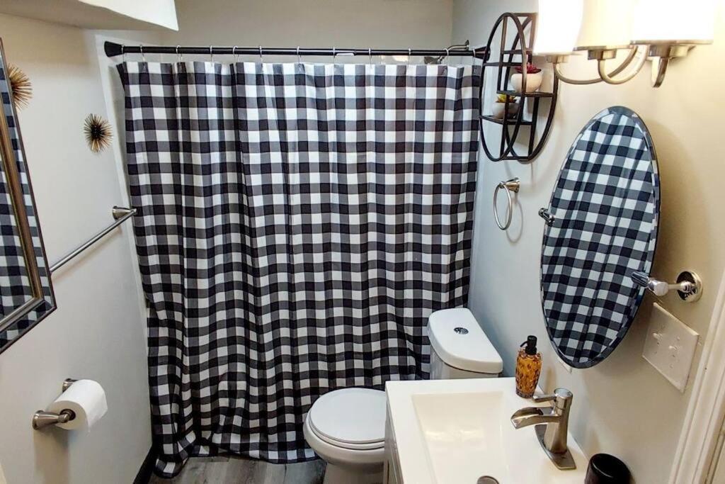Spacious Suite Close To Downtown Indy/ King Bed Indianapolis Ngoại thất bức ảnh