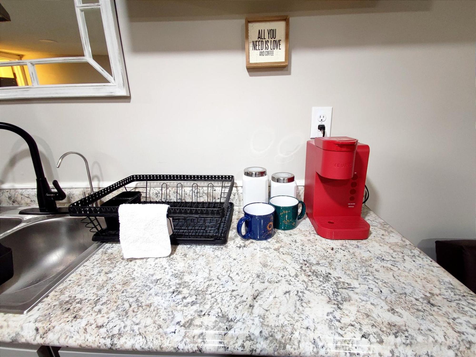 Spacious Suite Close To Downtown Indy/ King Bed Indianapolis Ngoại thất bức ảnh